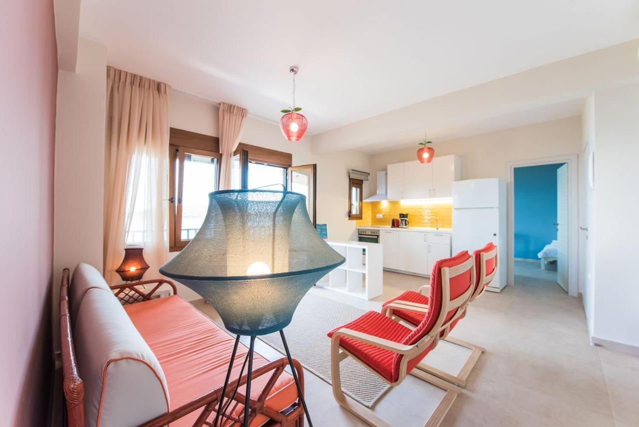 Nereus & Oceanus Beachfront Apartments, Lagonisi Beach #Feelslikehome Ormos Panagias Exterior foto